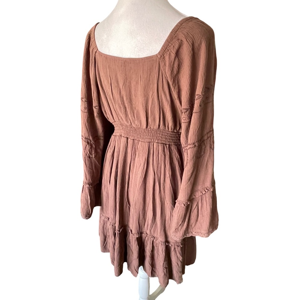 Boot Barn Shyanne Highlands Bell Sleeve Embroidered Brown Mini Dress Size Small - Picture 9 of 11